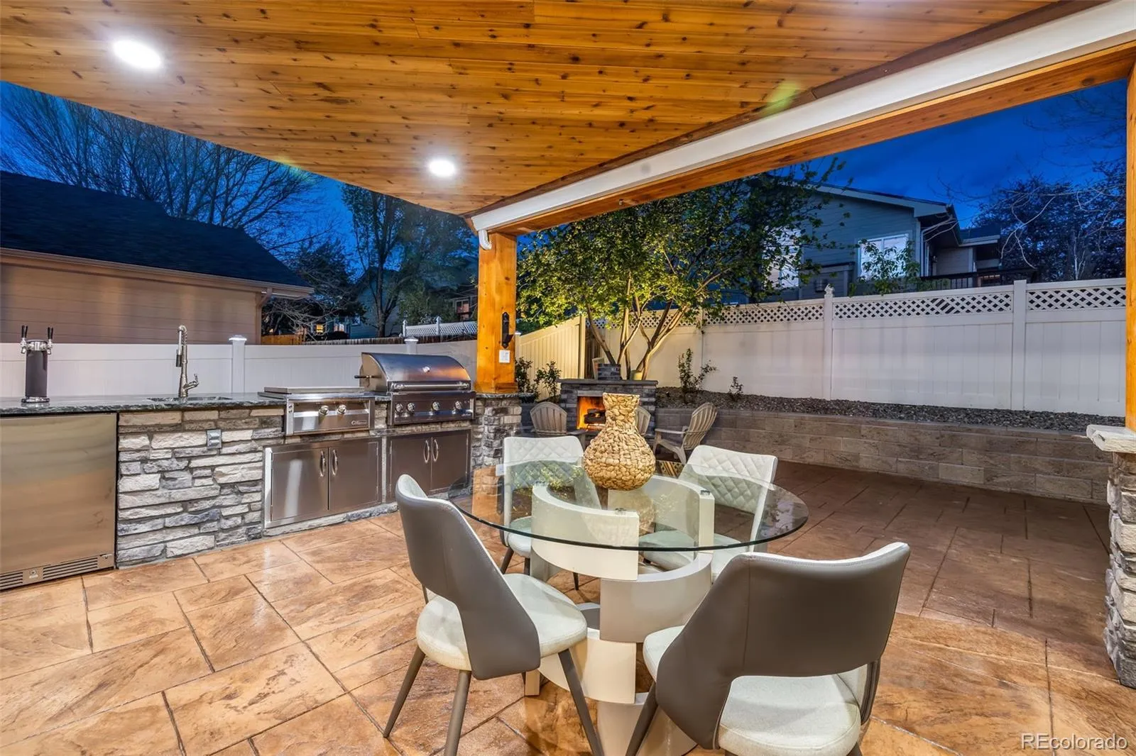 04092026230752 1600 25