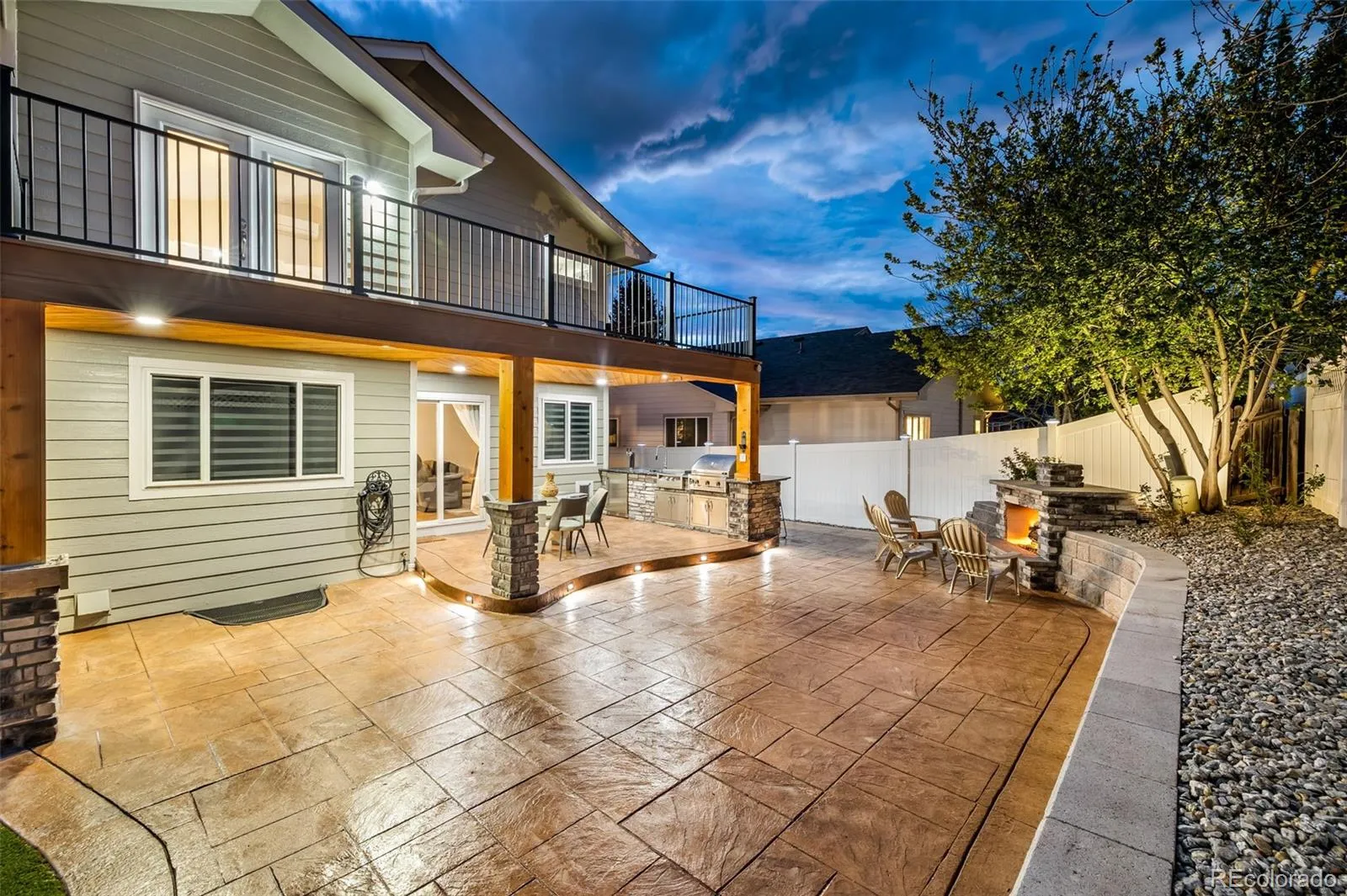 04092026230752 1600 28