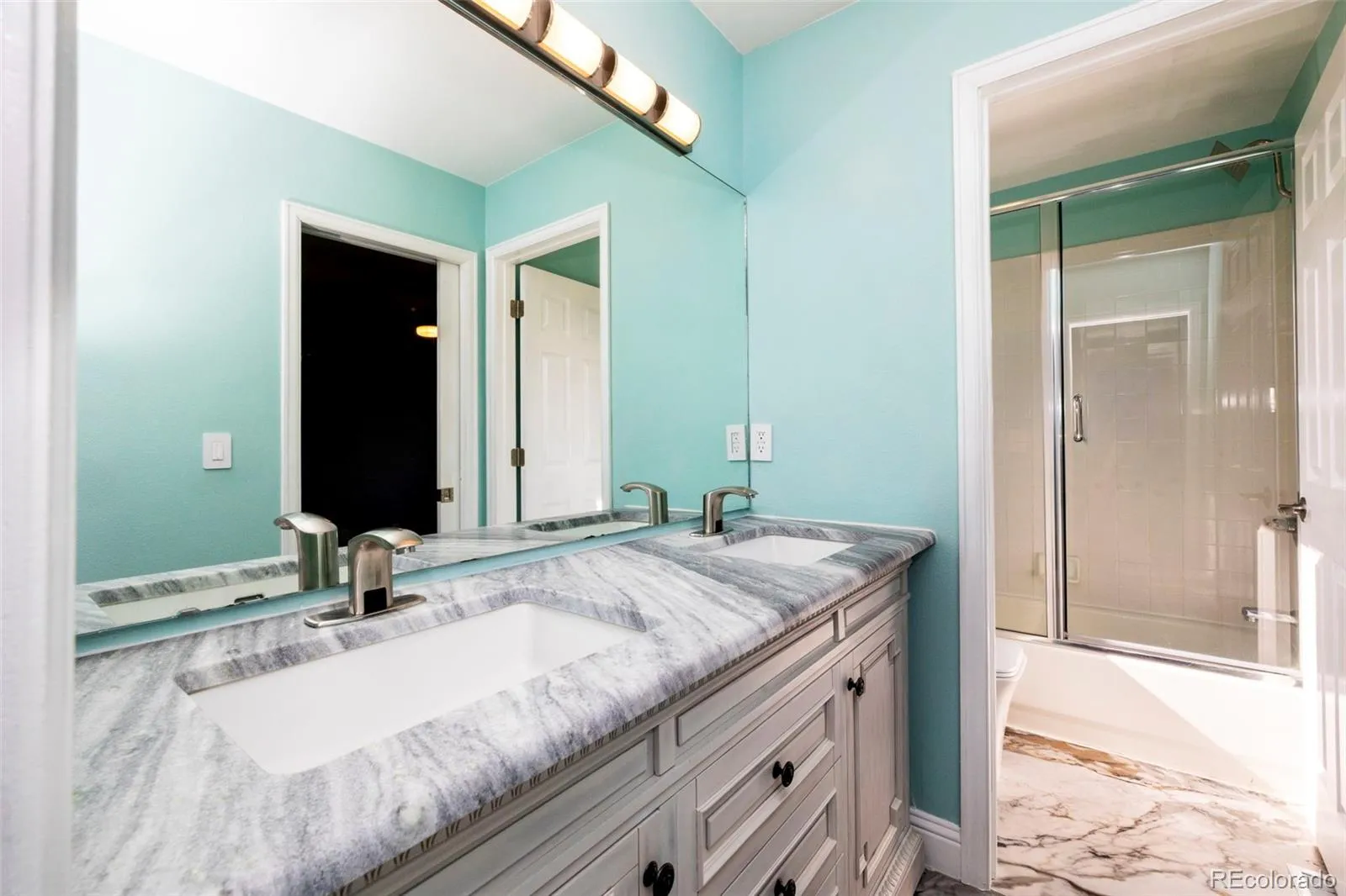 04092026230752 1600 33