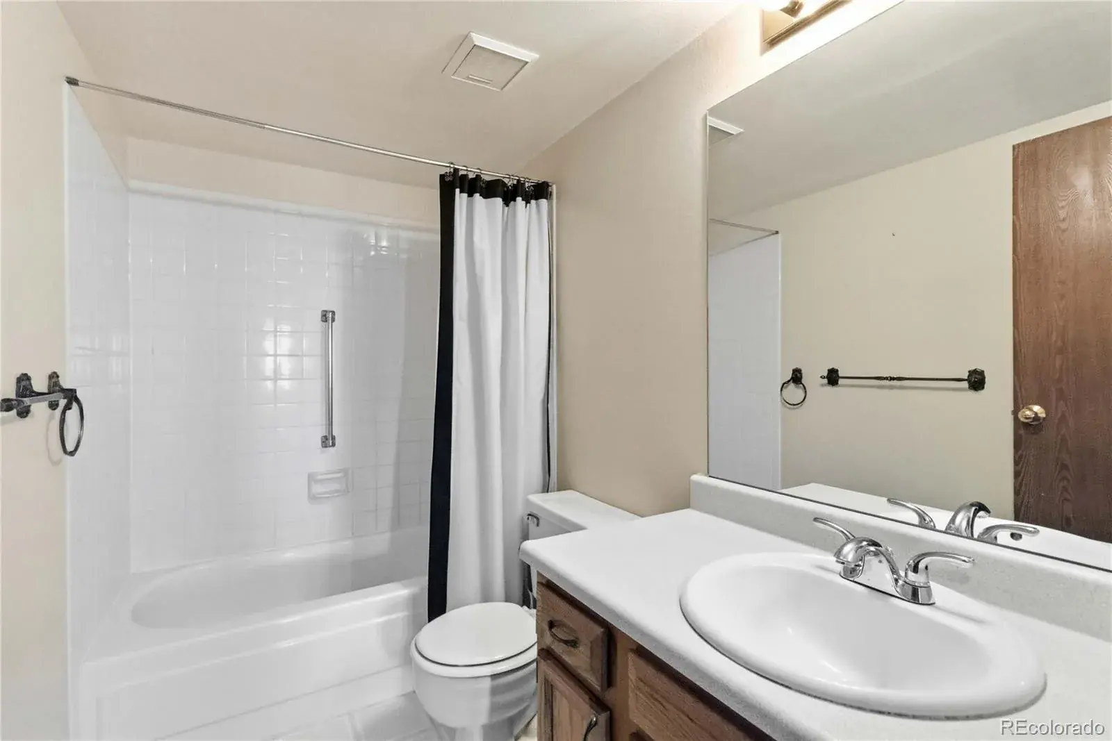 13902 E Marina Drive #610 Aurora CO 80014 MLS #REC6052934 02282026155629 1600 14