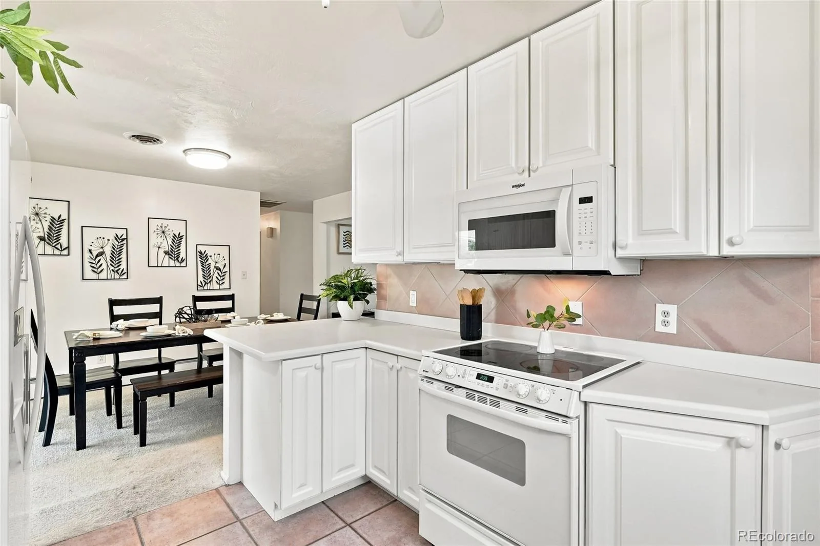 3200 S University Boulevard Denver CO 80210 | MLS #REC6055159 09222026113708 1600 14