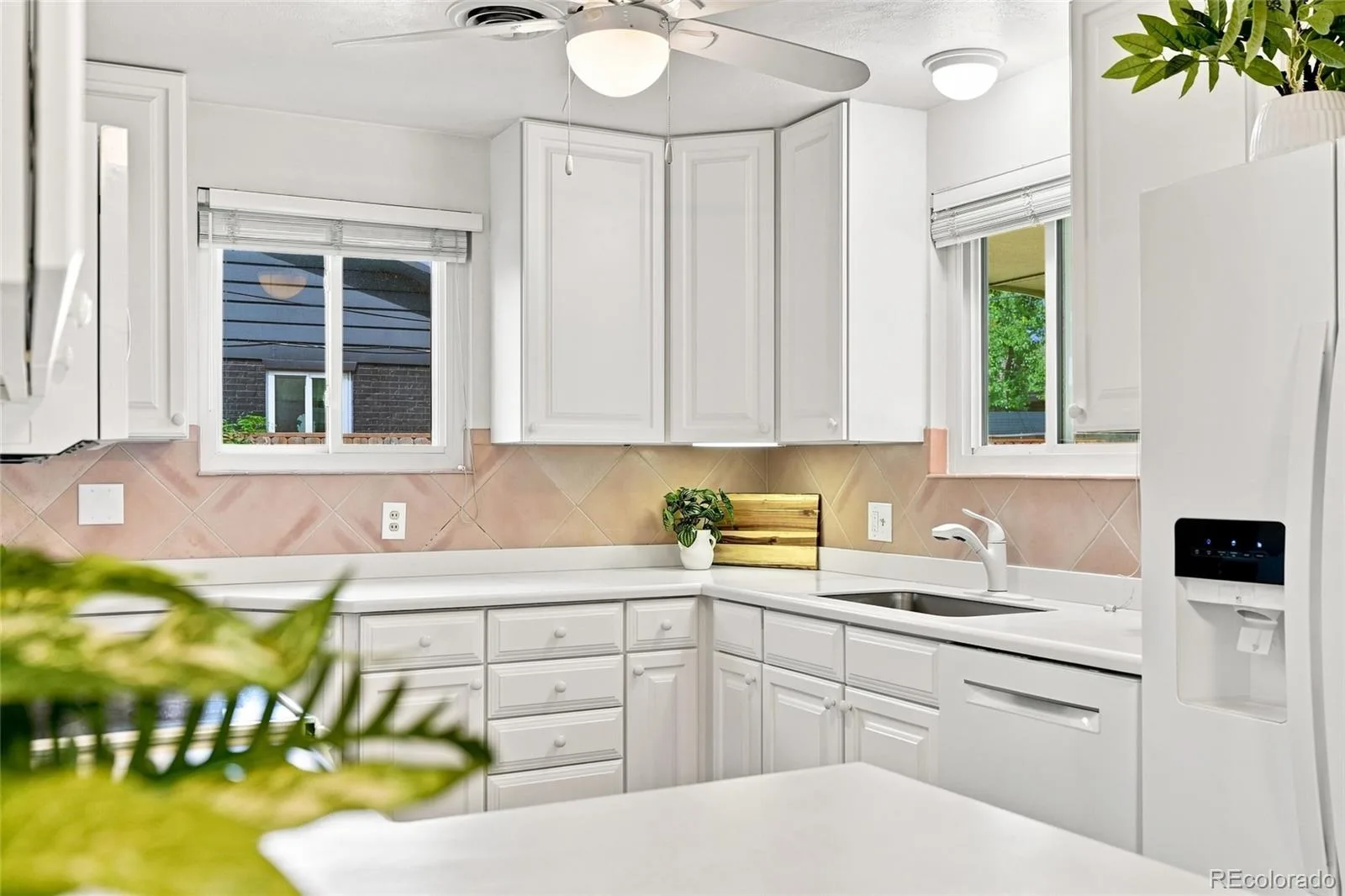 3200 S University Boulevard Denver CO 80210 | MLS #REC6055159 09222026113708 1600 15
