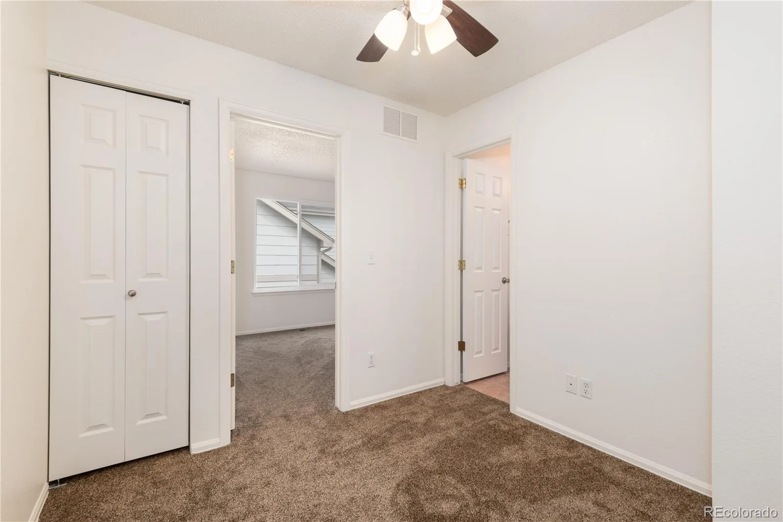 19835 E Villanova Drive Aurora CO 80013 MLS #REC6055909 06262026201258 1600 21