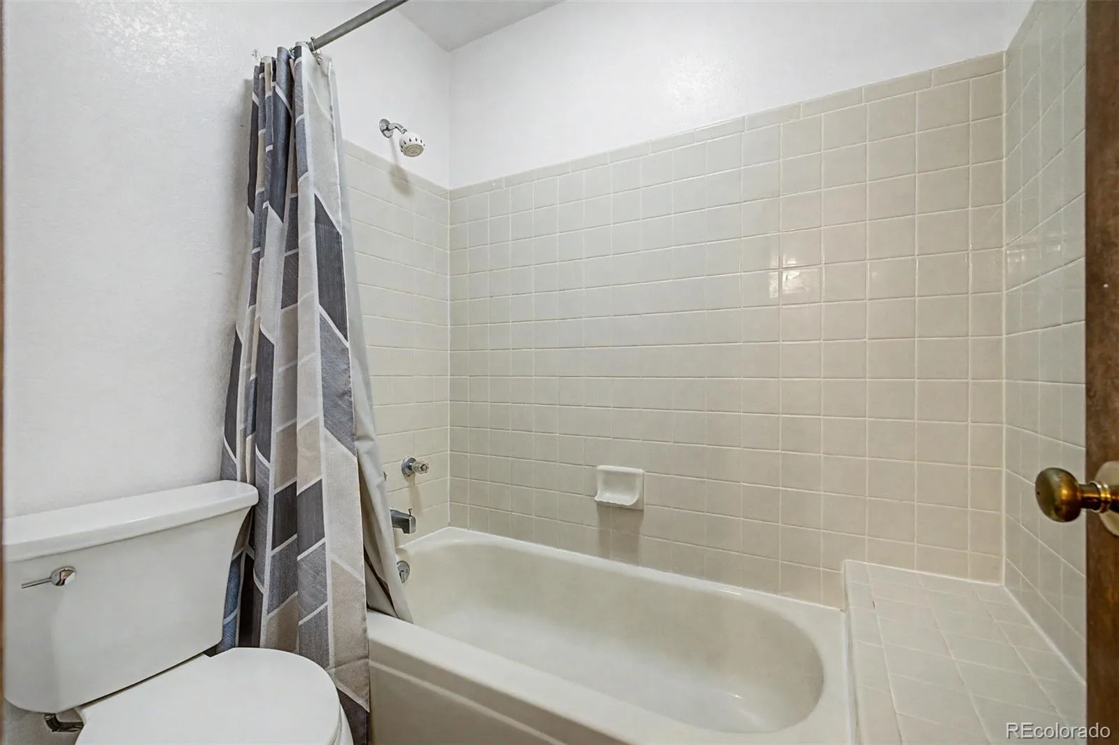 6004 Zang Way Arvada CO 80004 | MLS #REC6056659 07202026155538 1600 16