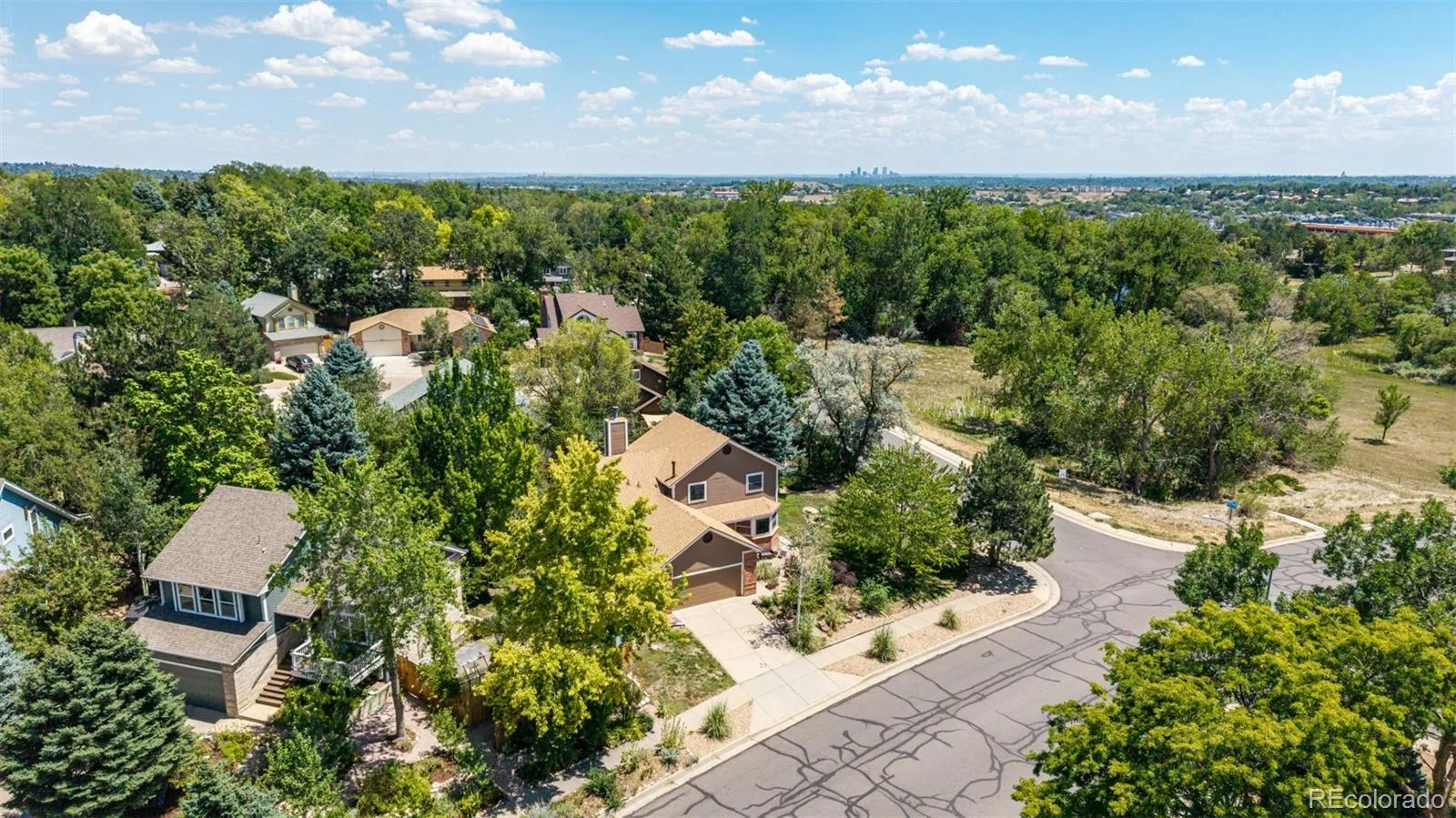 6004 Zang Way Arvada CO 80004 | MLS #REC6056659 07202026155538 1600 23