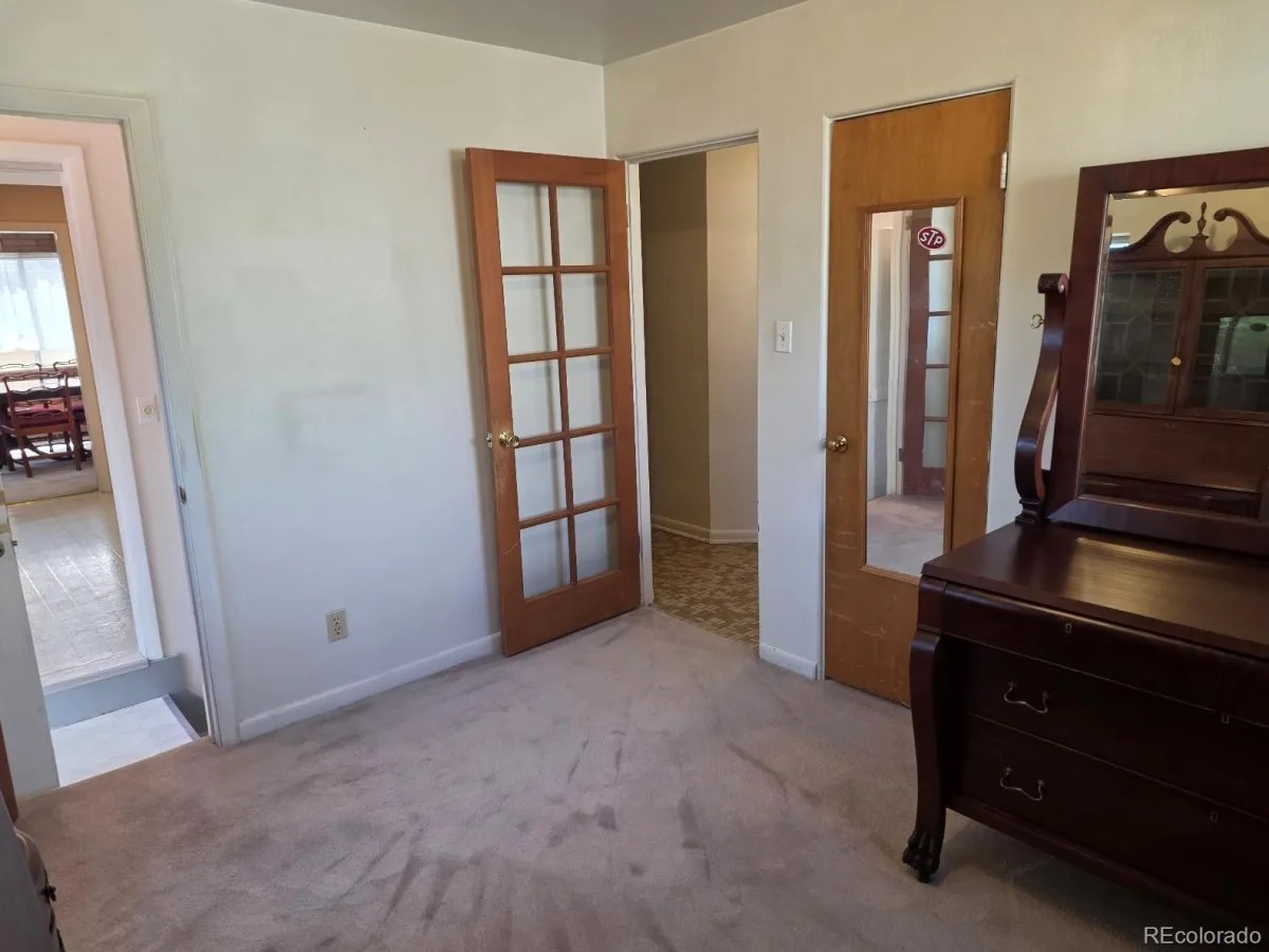 1150 Roslyn Street Denver CO 80220 | MLS #REC6057384 08212026012400 1200 15