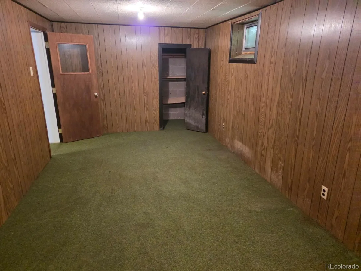 1150 Roslyn Street Denver CO 80220 | MLS #REC6057384 08212026012400 1200 22