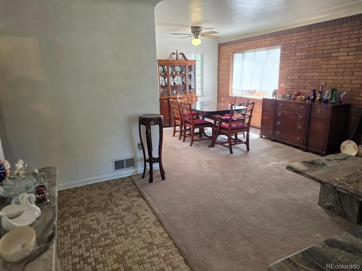 1150 Roslyn Street Denver CO 80220 | MLS #REC6057384 08212026012400 1200 26