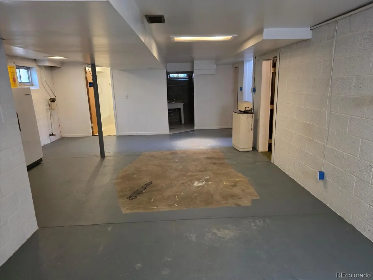 1150 Roslyn Street Denver CO 80220 | MLS #REC6057384 08212026012400 1200 9