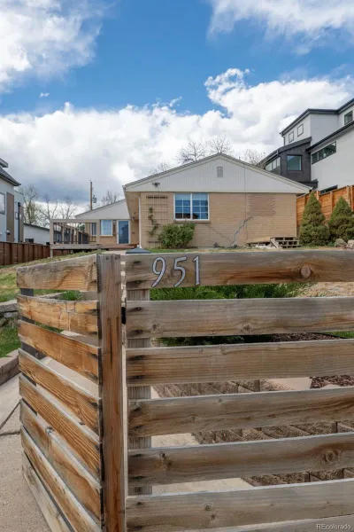 951 Tennyson Street Denver CO 80204 MLS #REC6057908 04082026165258 800 33