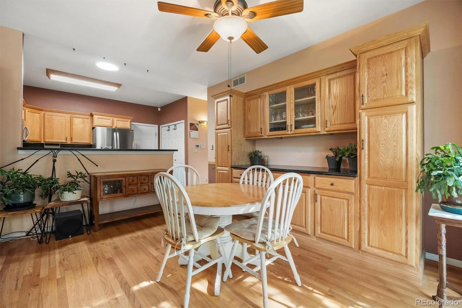 927 S Evanston Circle Aurora CO 80012 | MLS #REC6060105 09262026011728 1600 7