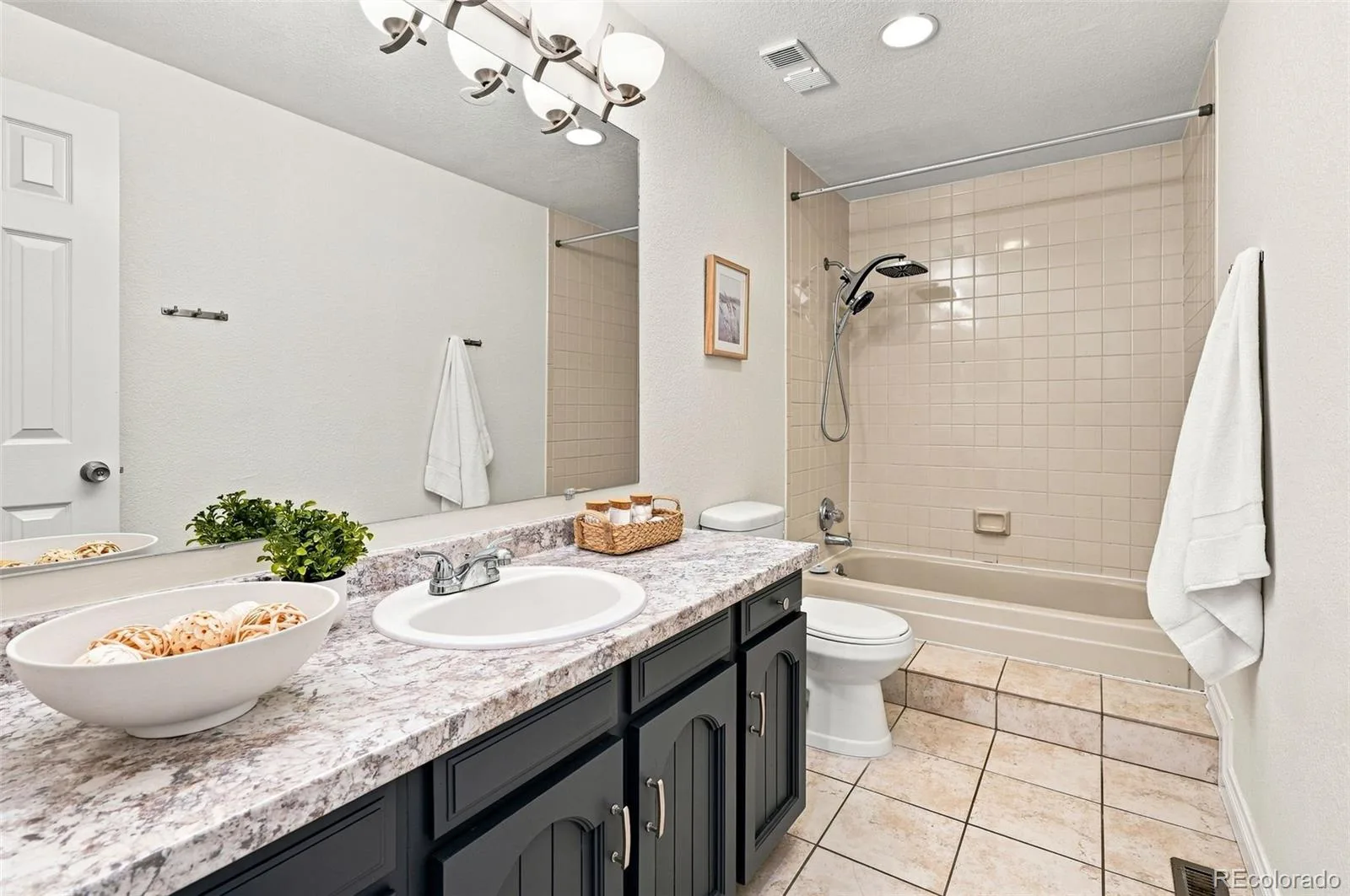 19557 E Floyd Avenue Aurora CO 80013 | MLS #REC6068762 08192026184436 1600 18