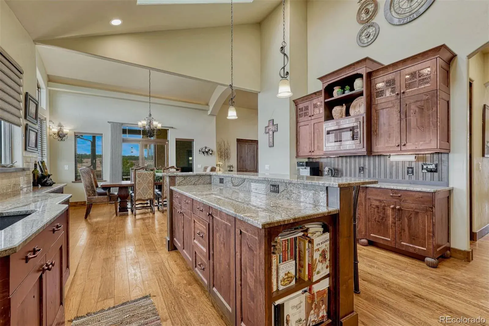 9565 Oak Springs Trail Franktown CO 80116 | MLS #REC6071988 11262025234002 1600 1