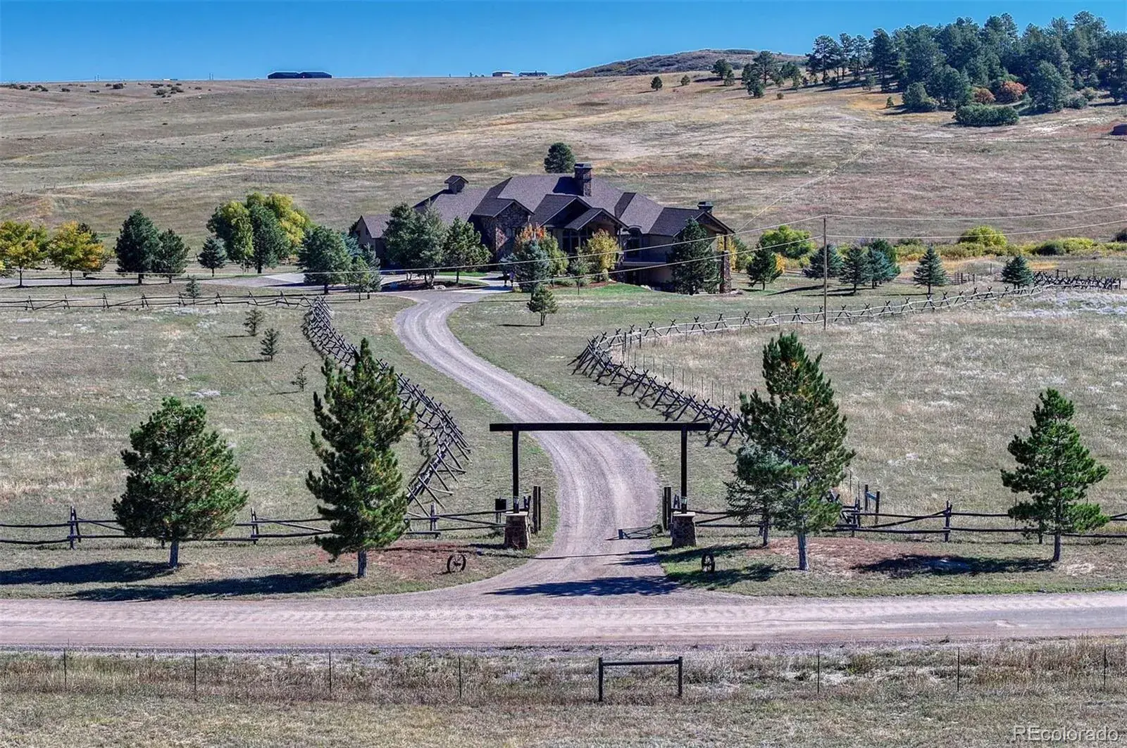 9565 Oak Springs Trail Franktown CO 80116 | MLS #REC6071988 11262025234002 1600 46