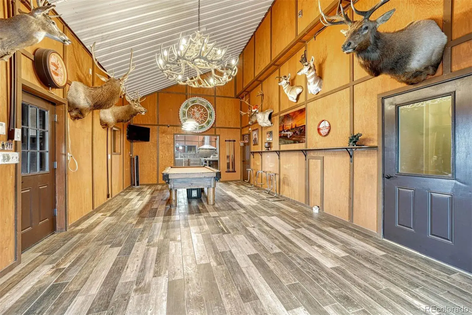 9565 Oak Springs Trail Franktown CO 80116 | MLS #REC6071988 11262025234002 1600 6