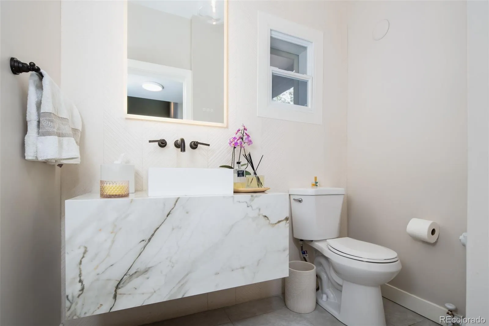 04012026161235 1600 15