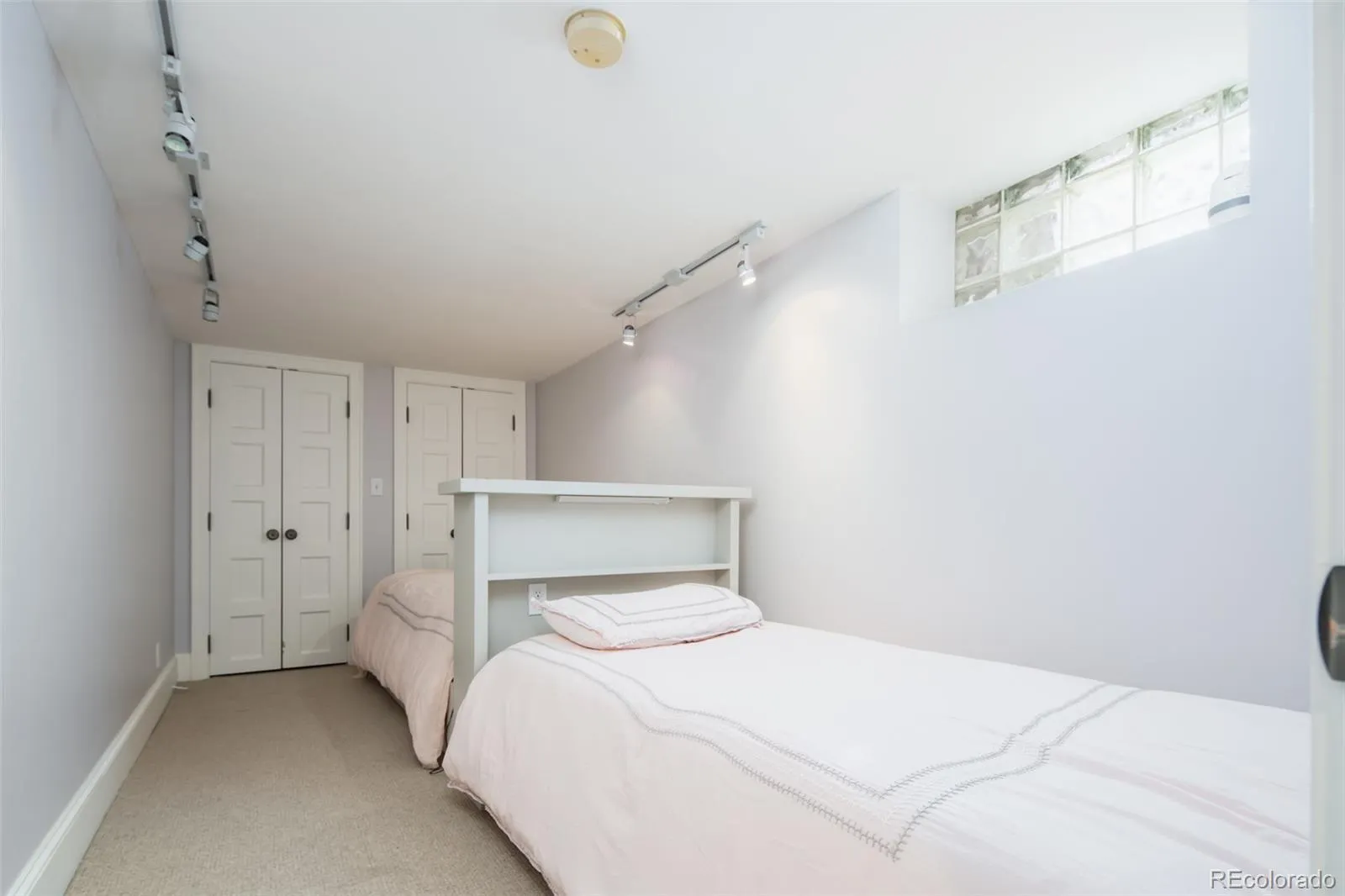 04012026161235 1600 33