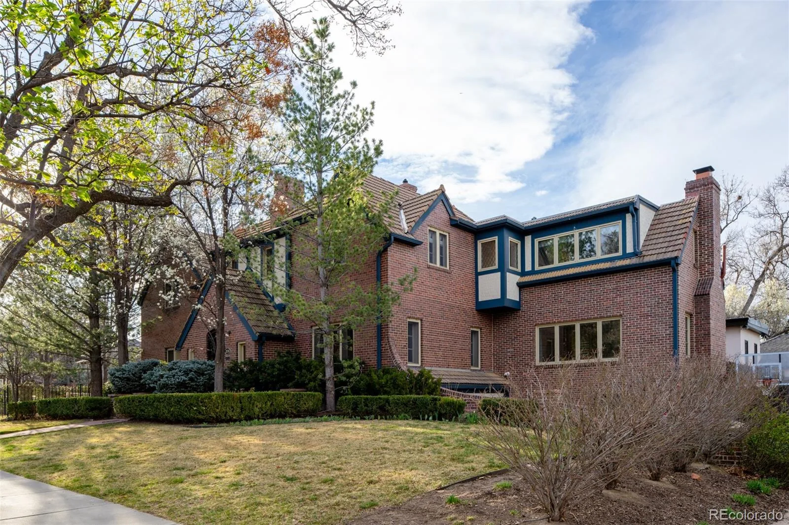 2030 E 7th Avenue Parkway Denver CO 80206 MLS #REC6073920 05292026192944 1600 1