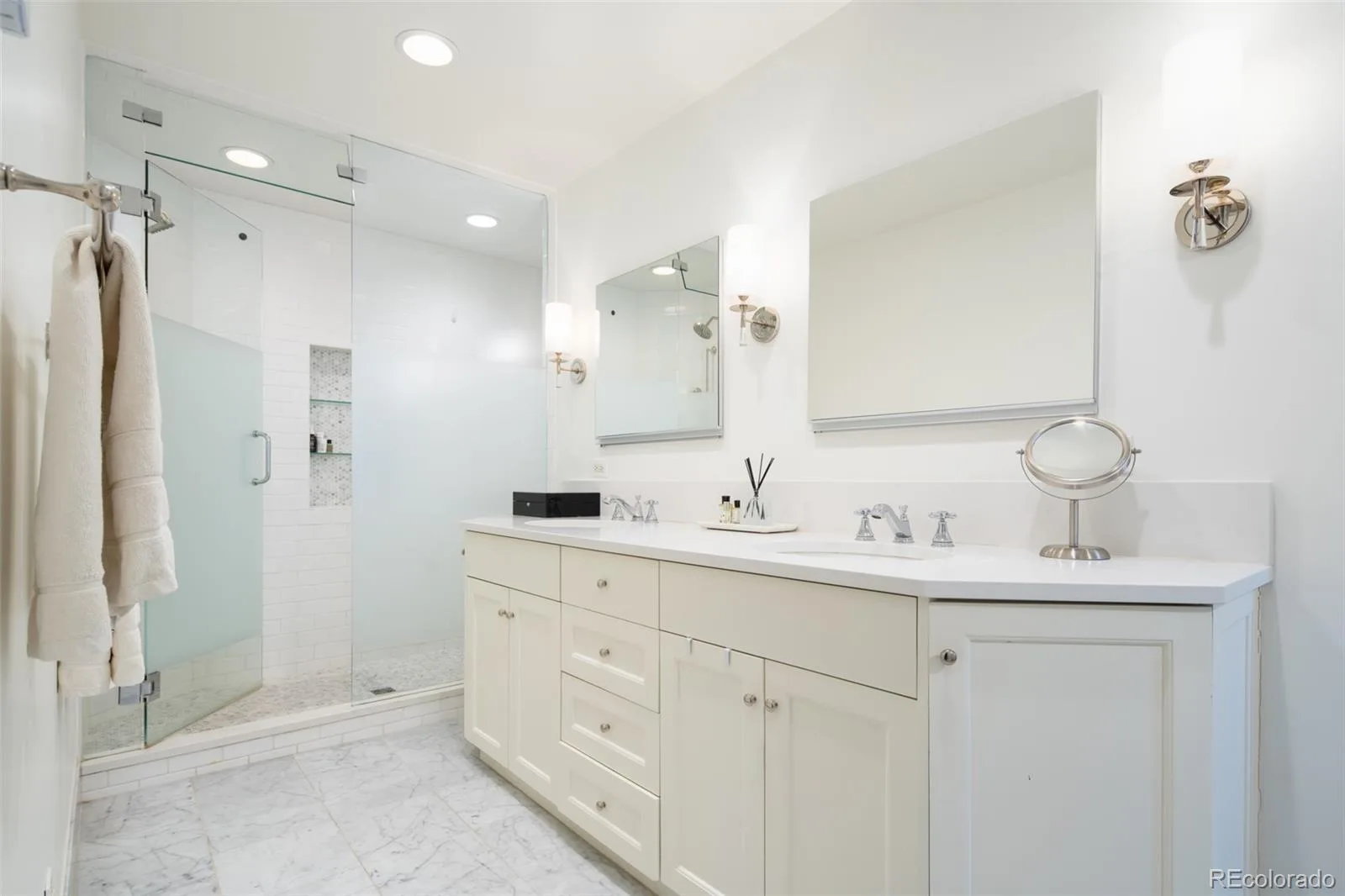 2030 E 7th Avenue Parkway Denver CO 80206 MLS #REC6073920 05292026192944 1600 18