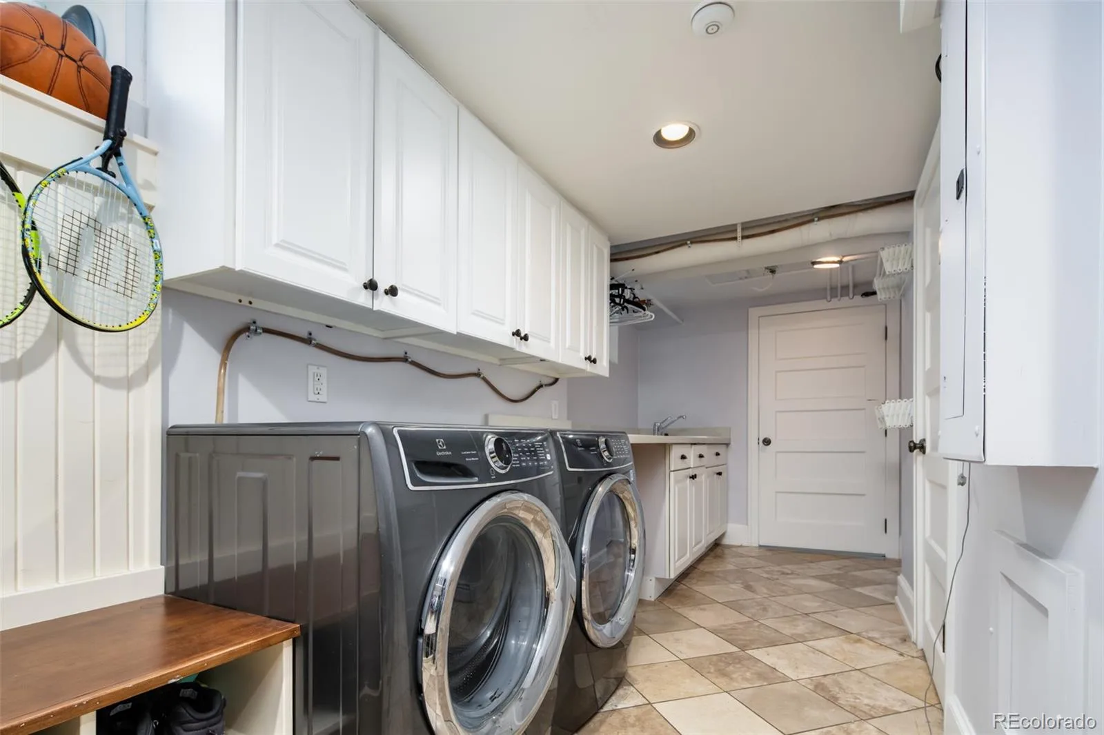 2030 E 7th Avenue Parkway Denver CO 80206 MLS #REC6073920 05292026192944 1600 32