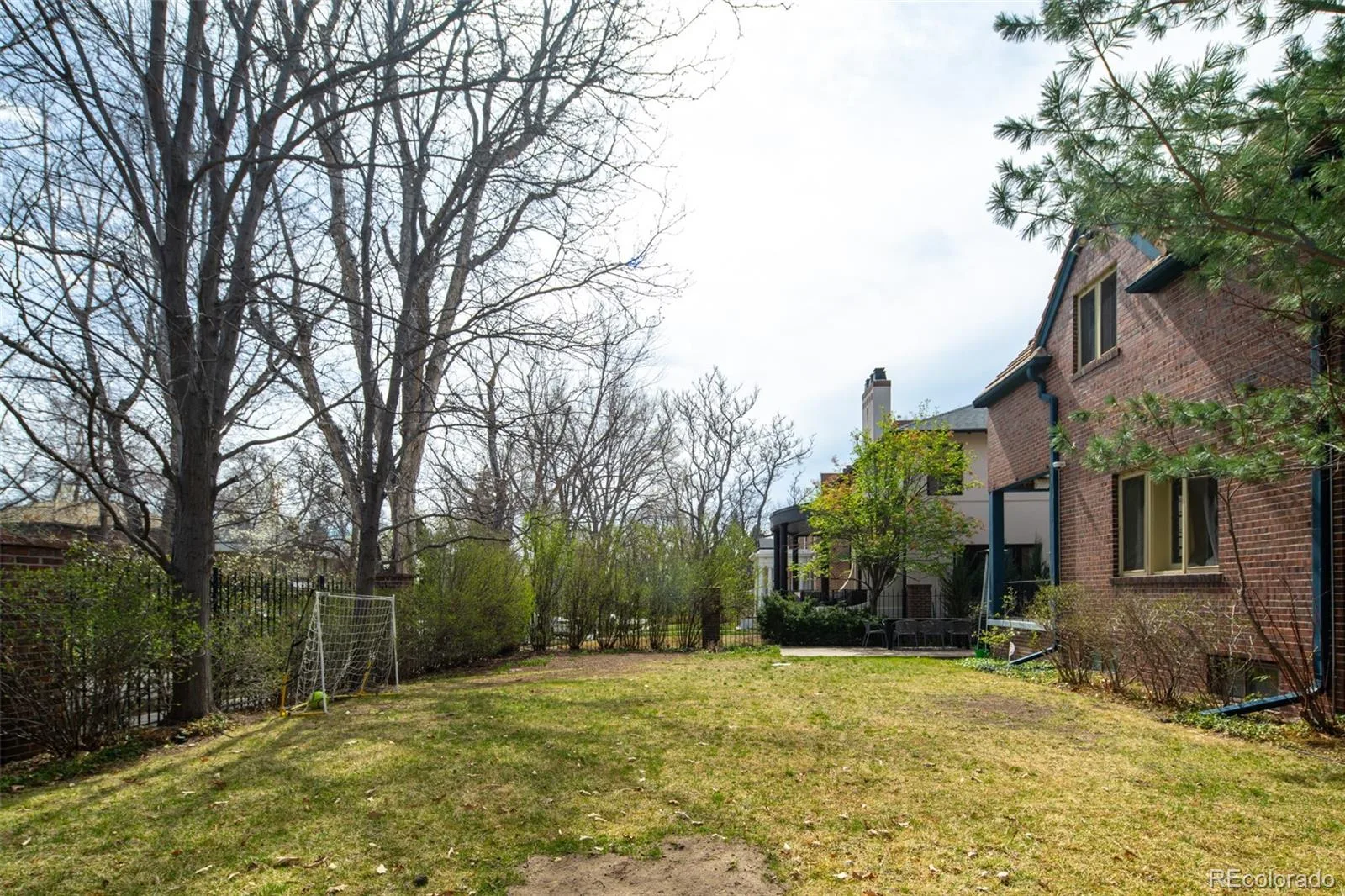 2030 E 7th Avenue Parkway Denver CO 80206 MLS #REC6073920 05292026192944 1600 39