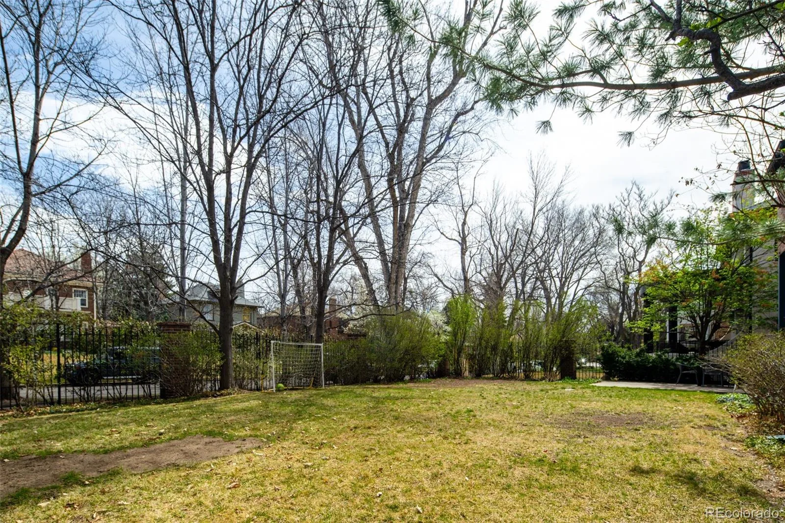 2030 E 7th Avenue Parkway Denver CO 80206 MLS #REC6073920 05292026192944 1600 40
