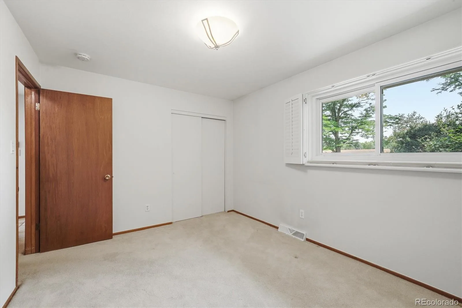 2182 W Briarwood Avenue Littleton CO 80120 MLS #REC6074860 06262026151713 1600 20