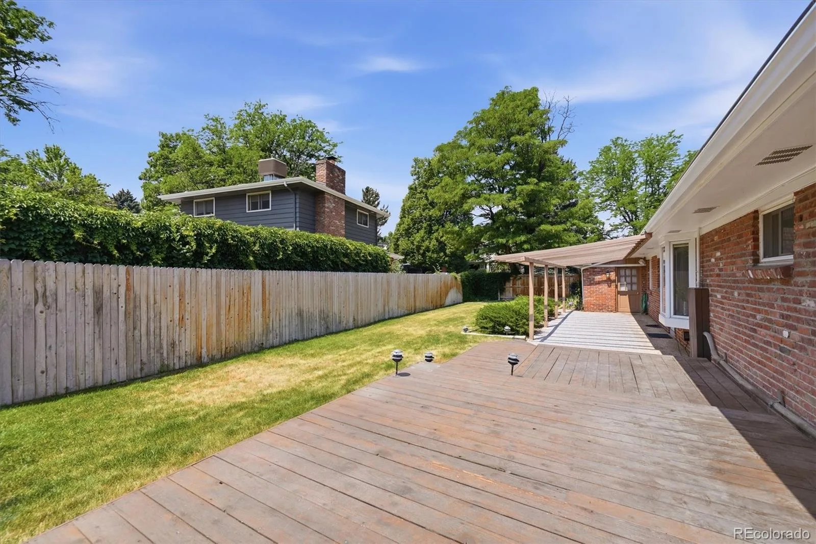 2182 W Briarwood Avenue Littleton CO 80120 MLS #REC6074860 06262026151713 1600 26