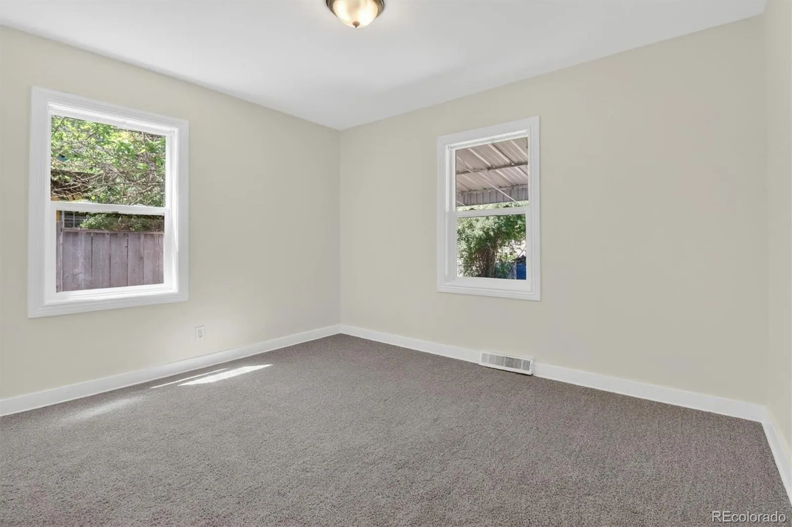 1908 Geneva Street Aurora CO 80010 MLS #REC6075167 05282026024916 1600 22