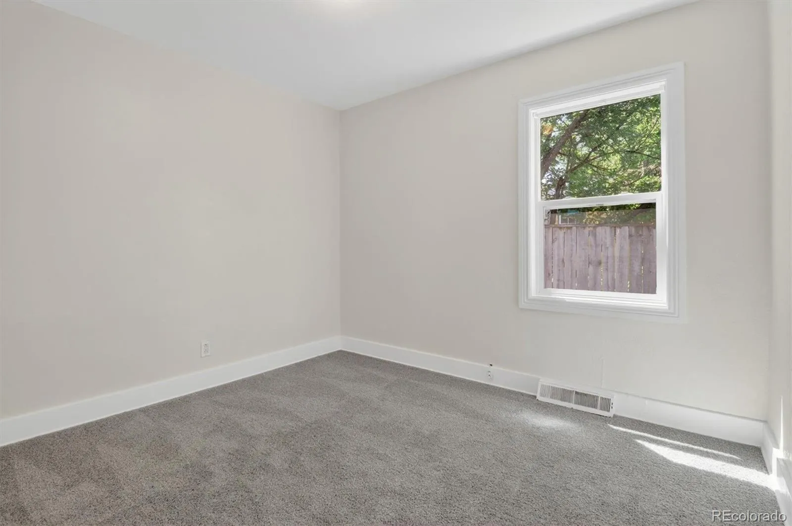 1908 Geneva Street Aurora CO 80010 MLS #REC6075167 05282026024916 1600 25
