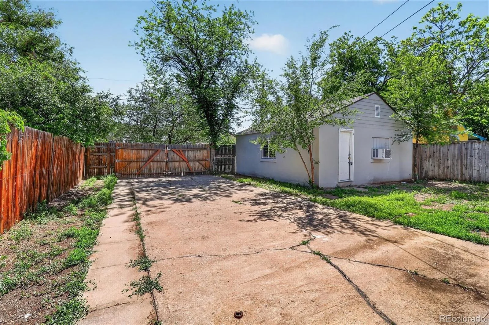 1908 Geneva Street Aurora CO 80010 MLS #REC6075167 05282026024916 1600 30