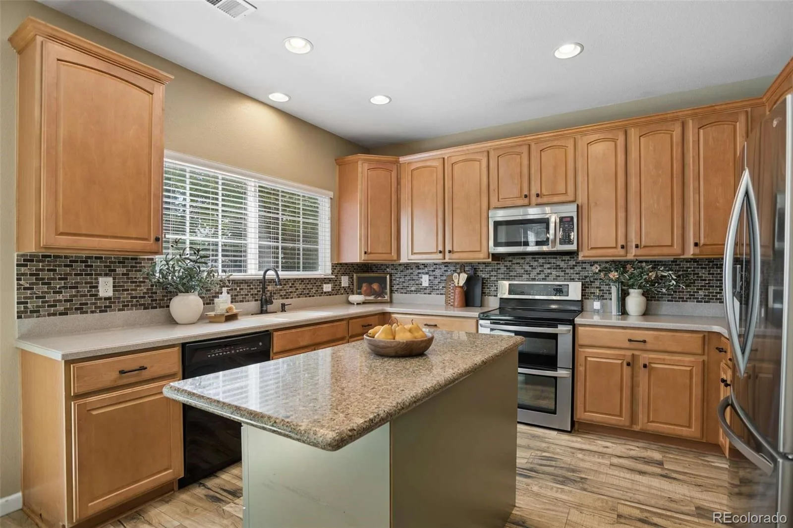 3528 Wonder Drive Castle Rock CO 80109 | MLS #REC6075787 08032026181454 1600 13