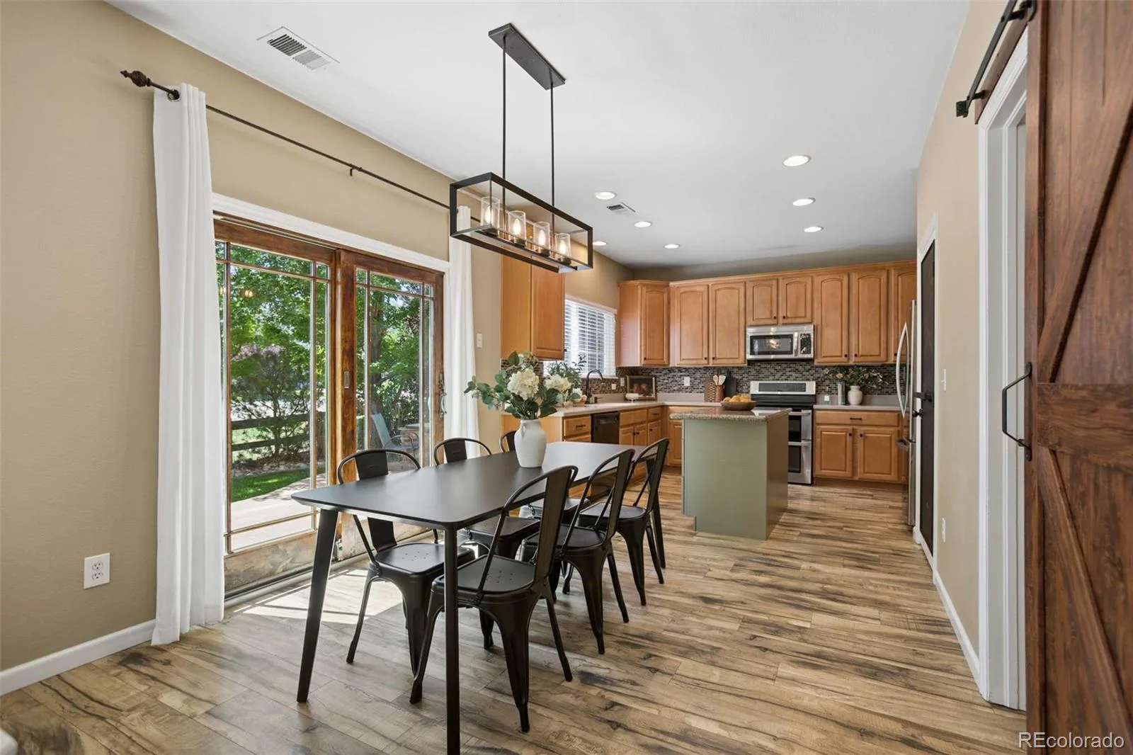 3528 Wonder Drive Castle Rock CO 80109 | MLS #REC6075787 08032026181454 1600 14