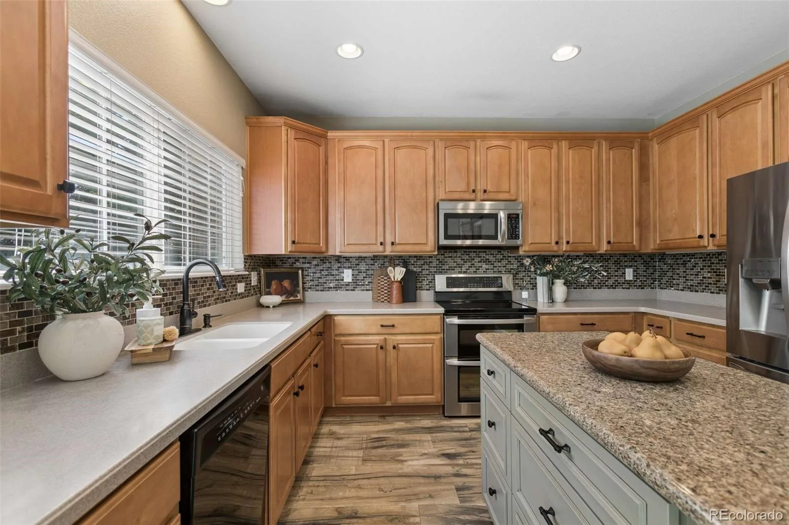 3528 Wonder Drive Castle Rock CO 80109 | MLS #REC6075787 08032026181454 1600 9