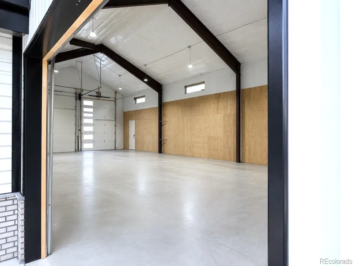 1131 Urban Street Lakewood CO 80401 | MLS #REC6076655 08262026054232 1200 41