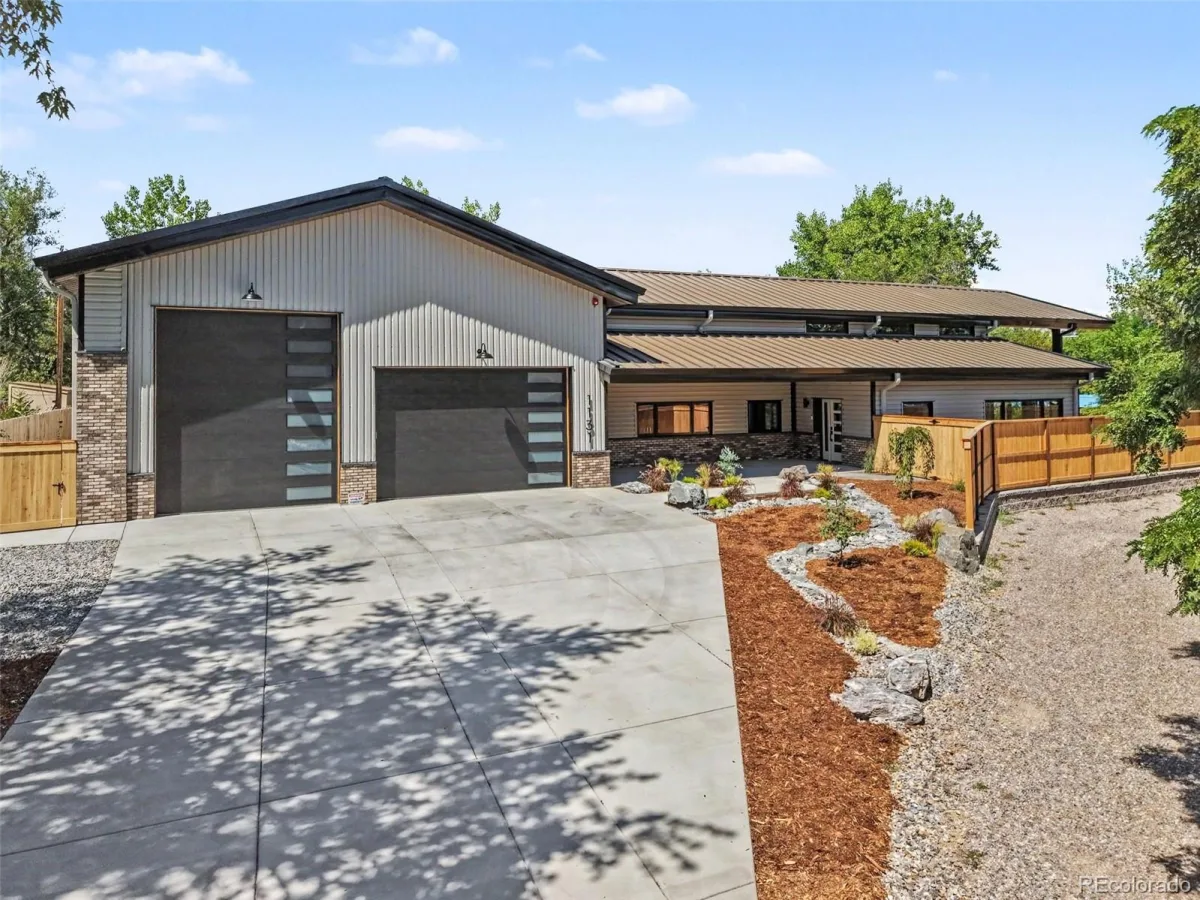 1131 Urban Street Lakewood CO 80401 | MLS #REC6076655 08262026054232 1200 43
