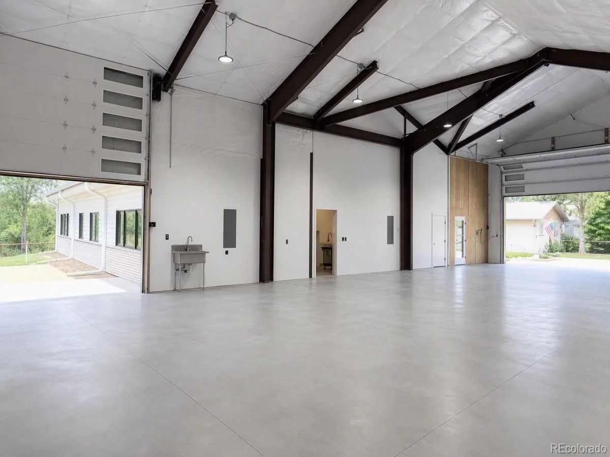 1131 Urban Street Lakewood CO 80401 | MLS #REC6076655 08262026054232 1200 7
