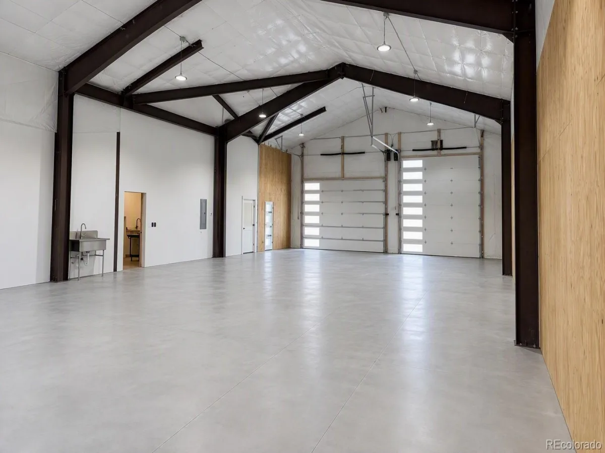 1131 Urban Street Lakewood CO 80401 | MLS #REC6076655 08262026054232 1200 8