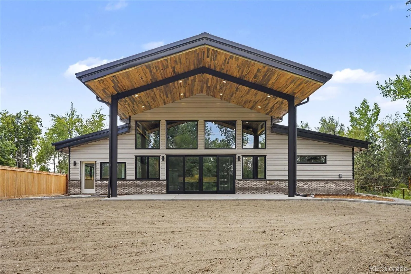 1131 Urban Street Lakewood CO 80401 | MLS #REC6076655 08262026054232 1600 5