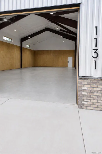 1131 Urban Street Lakewood CO 80401 | MLS #REC6076655 08262026054232 800 42