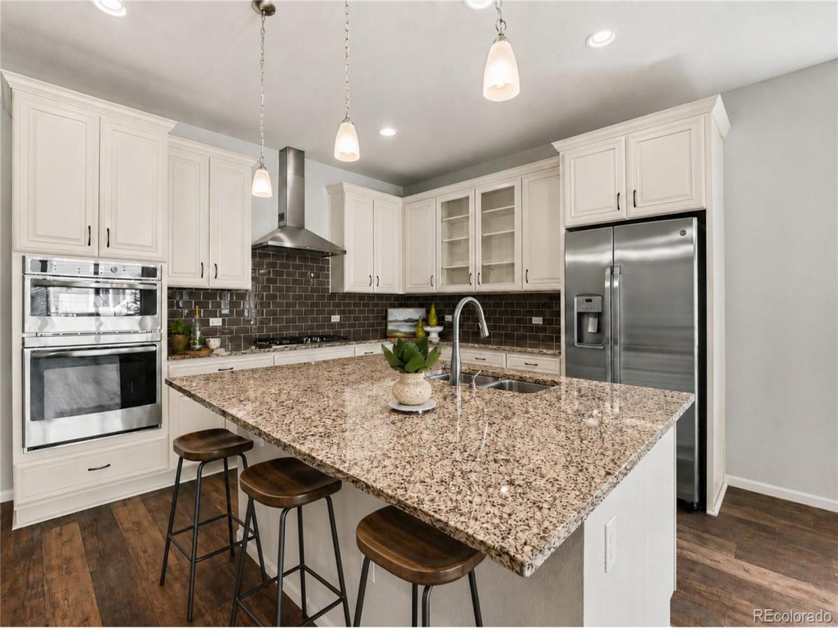 22669 E Tufts Place Aurora CO 80015 | MLS #REC6077280 MLS #REC6077280 image #0