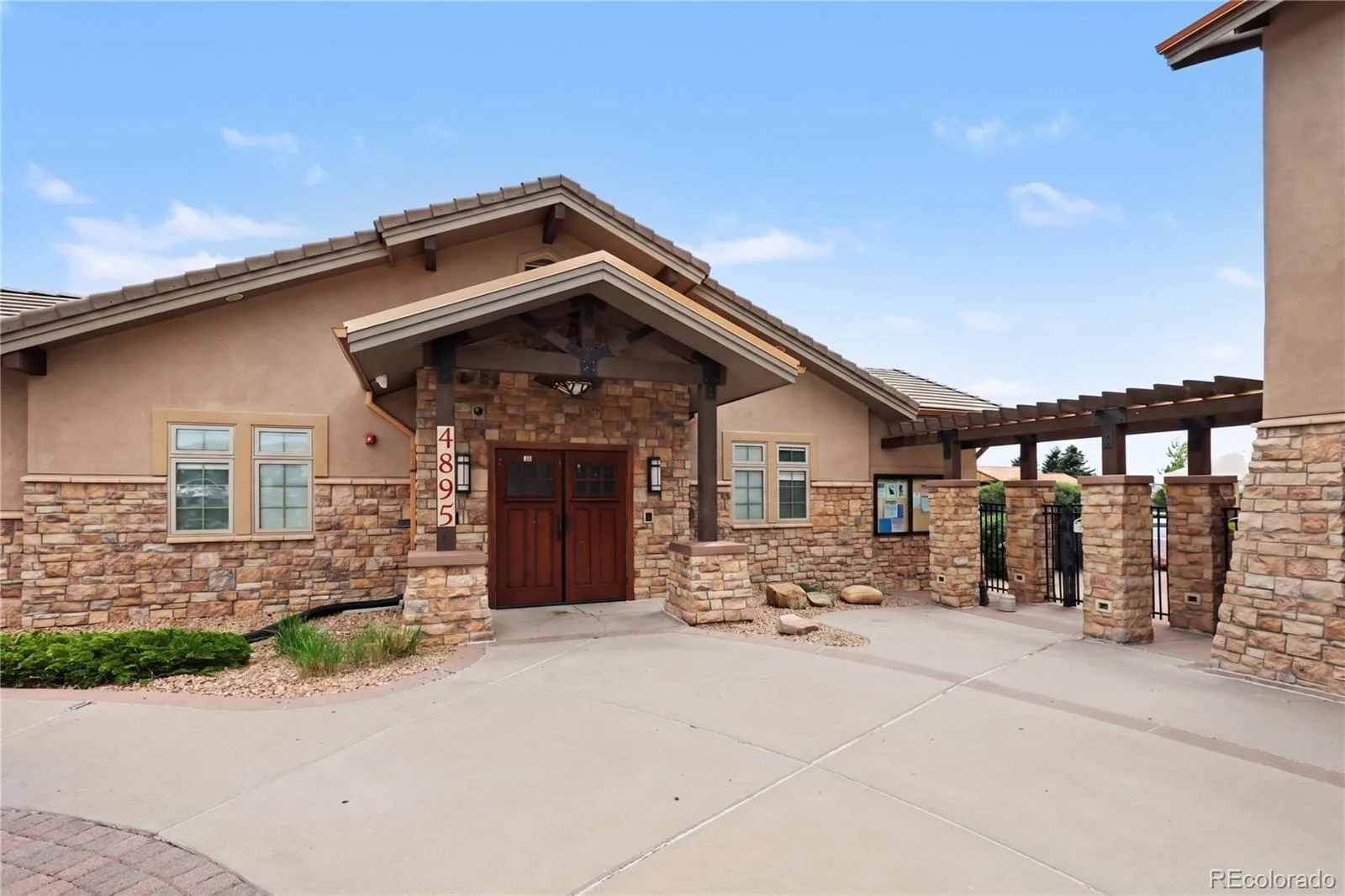 22669 E Tufts Place Aurora CO 80015 | MLS #REC6077280 08262026225158 1600 19