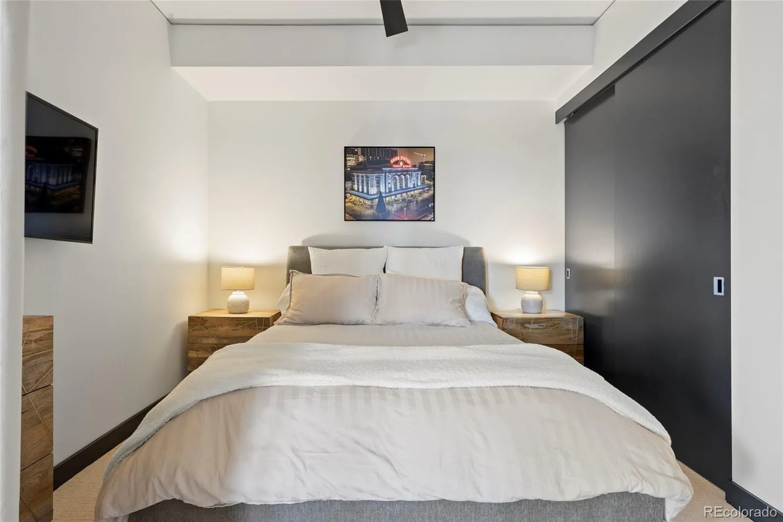 04112026202458 1600 21