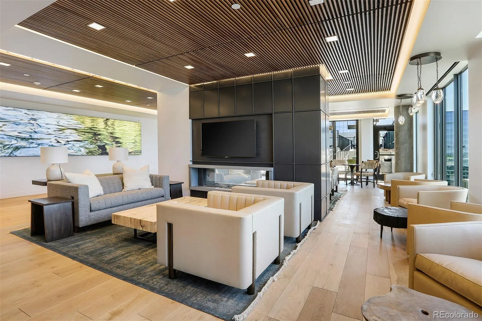 04112026202458 1600 33