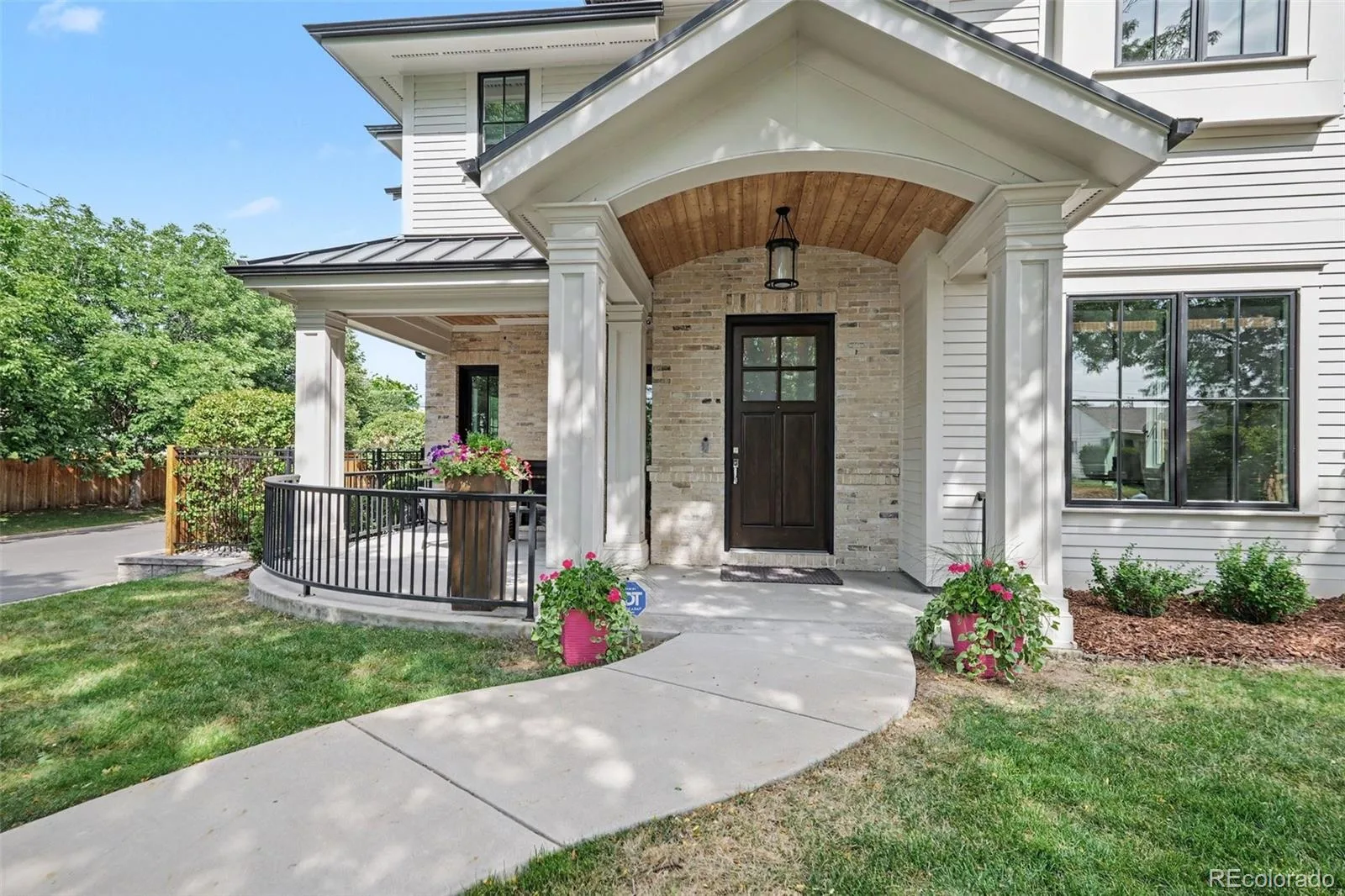 1400 S Saint Paul Street Denver CO 80210 | MLS #REC6079559 08192026174313 1600 2