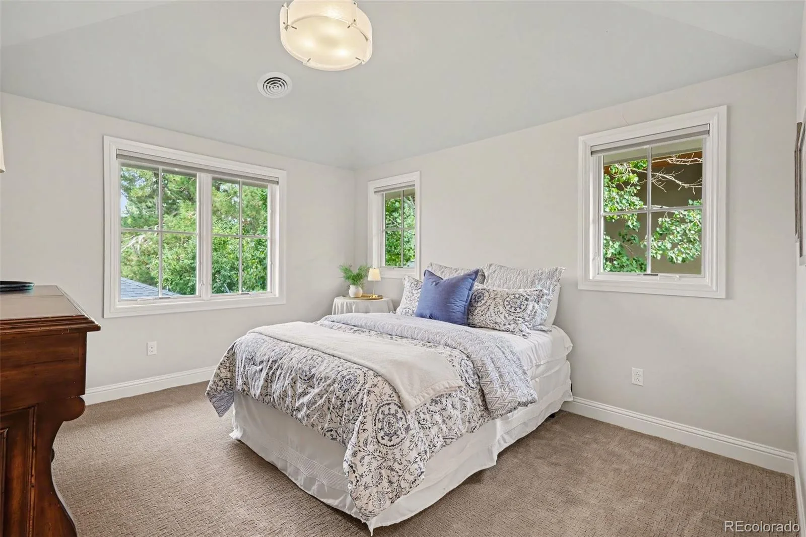 1400 S Saint Paul Street Denver CO 80210 | MLS #REC6079559 08192026174313 1600 22
