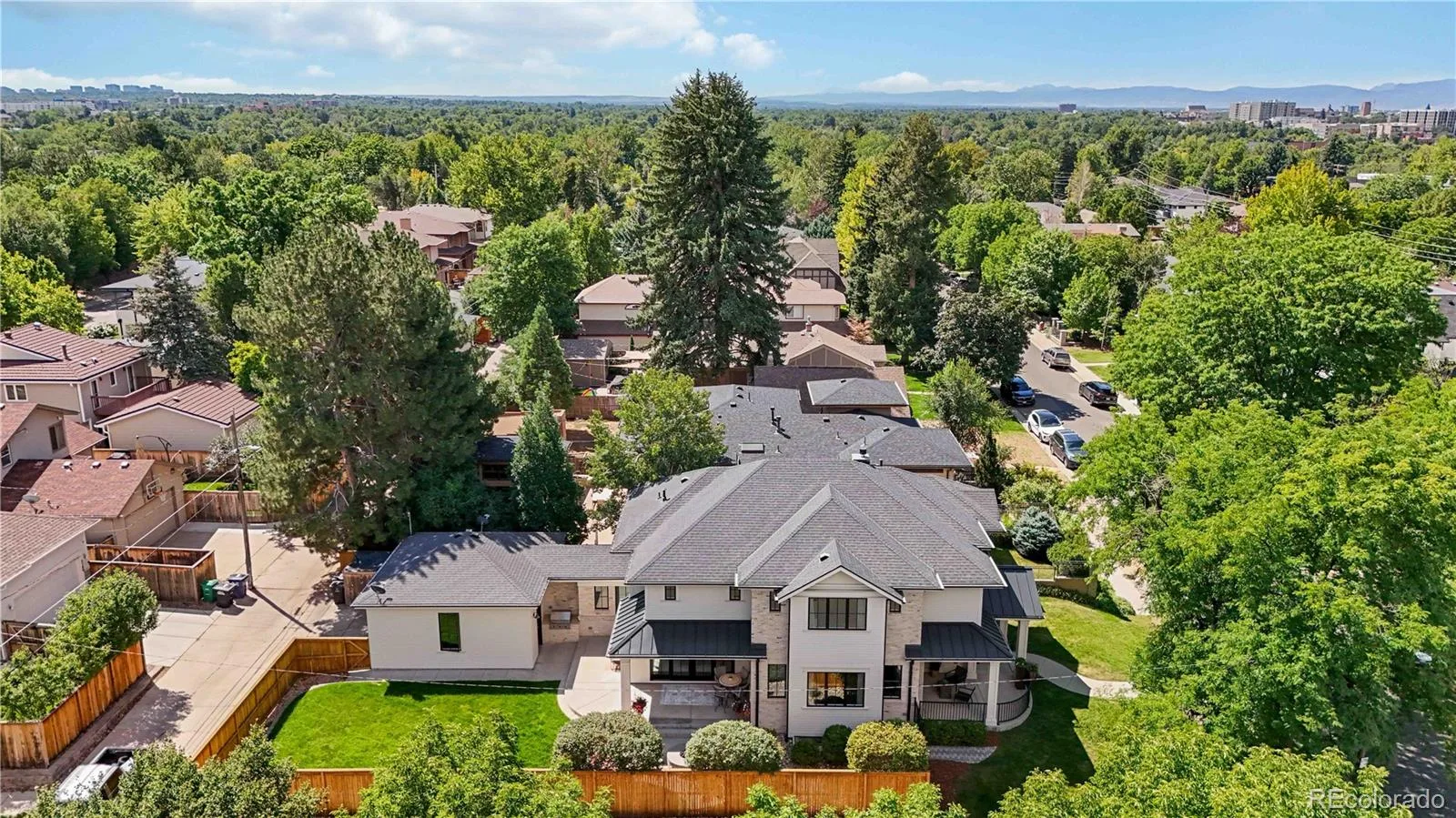 1400 S Saint Paul Street Denver CO 80210 | MLS #REC6079559 08192026174313 1600 44