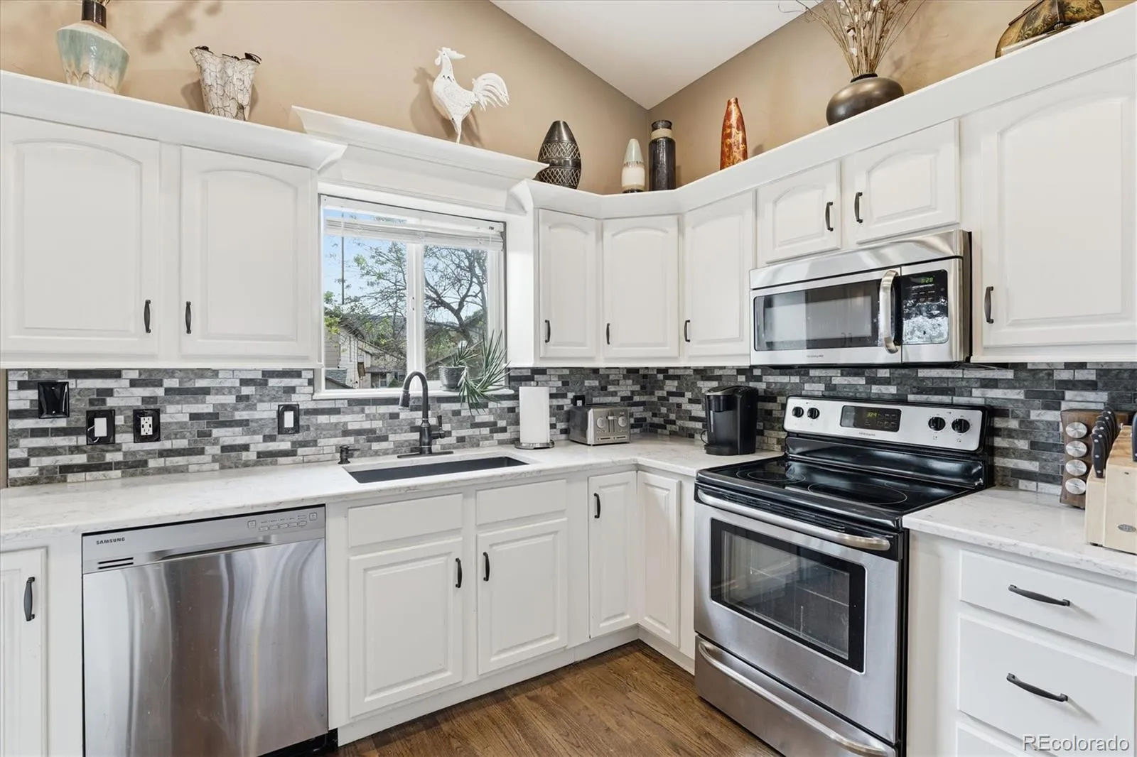 6531 S Simms Way Littleton CO 80127 MLS #REC6079847 05082026154700 1600 16