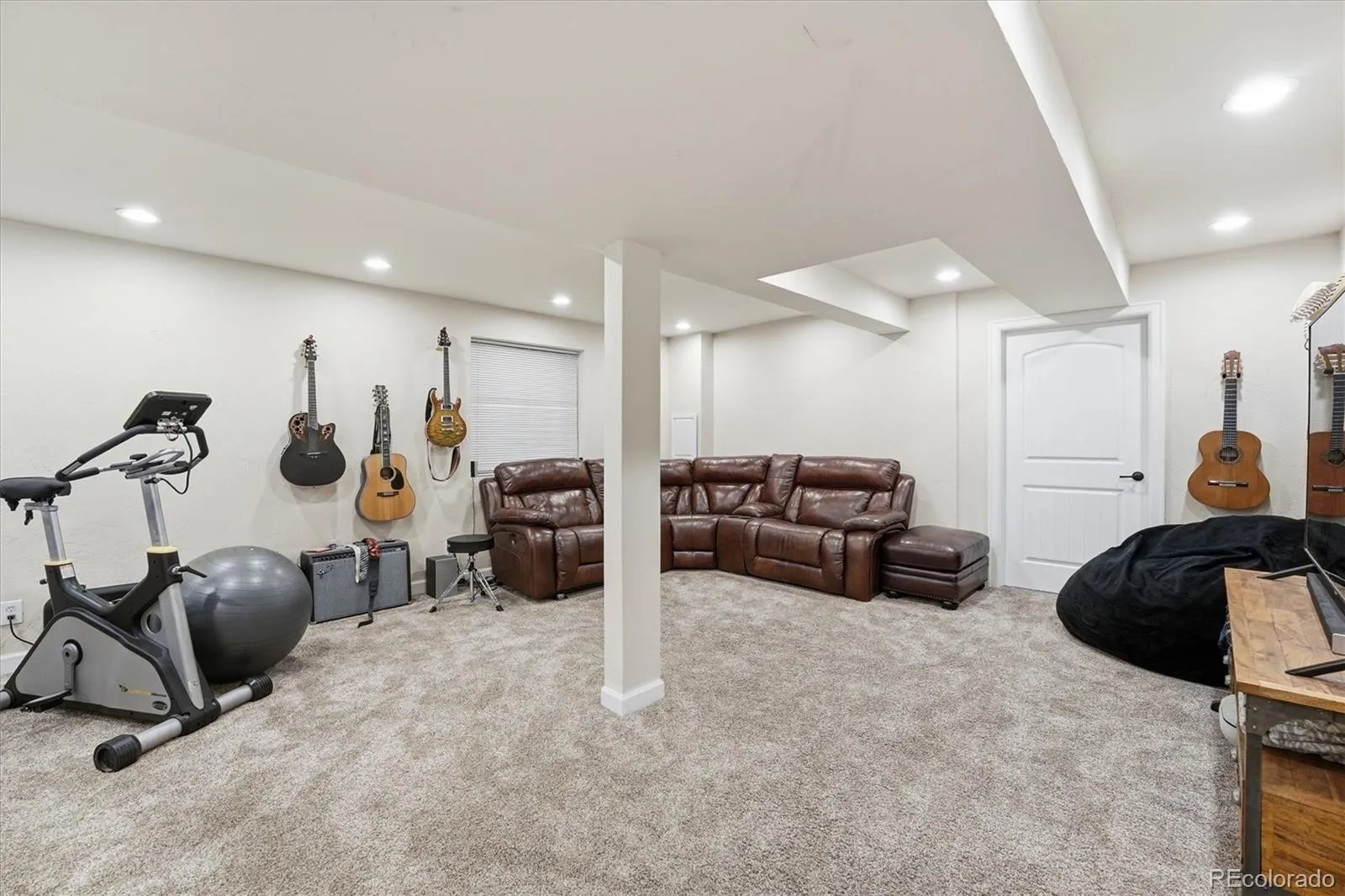 6531 S Simms Way Littleton CO 80127 MLS #REC6079847 05082026154700 1600 42