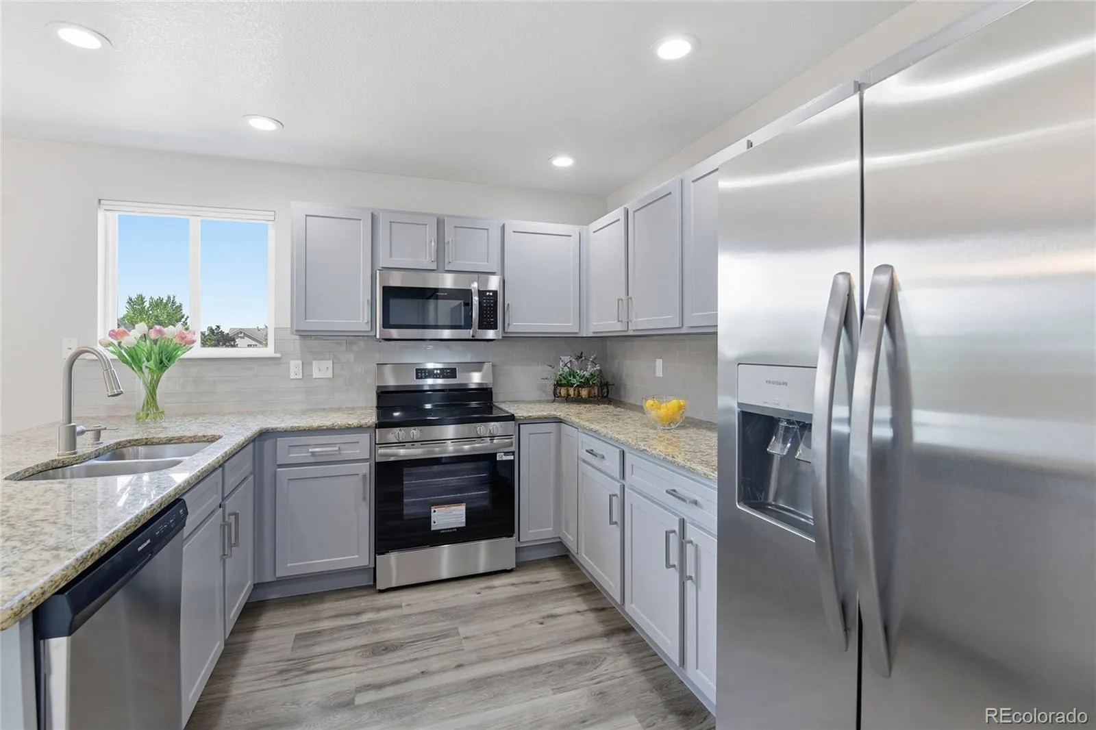 6011 S Zante Circle Aurora CO 80015 MLS #REC6079887 05182026182219 1600 7